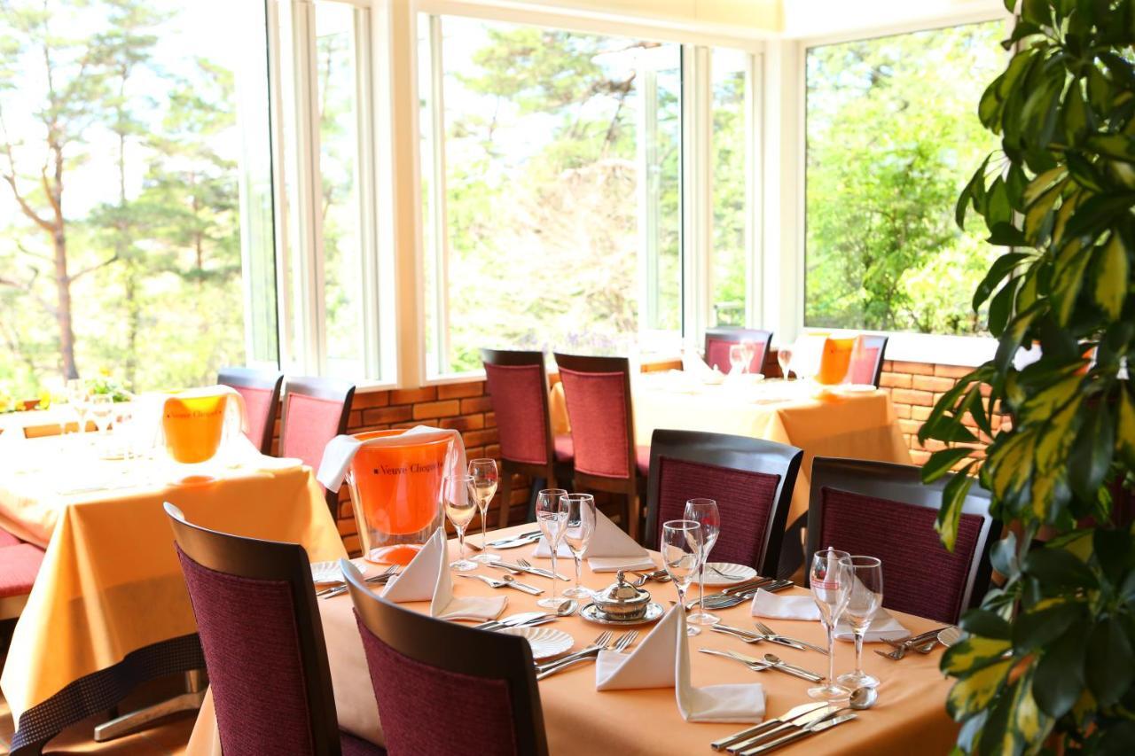 Karuizawa Hotel Soyokaze Екстер'єр фото