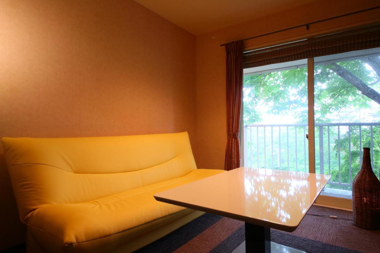 Karuizawa Hotel Soyokaze Екстер'єр фото